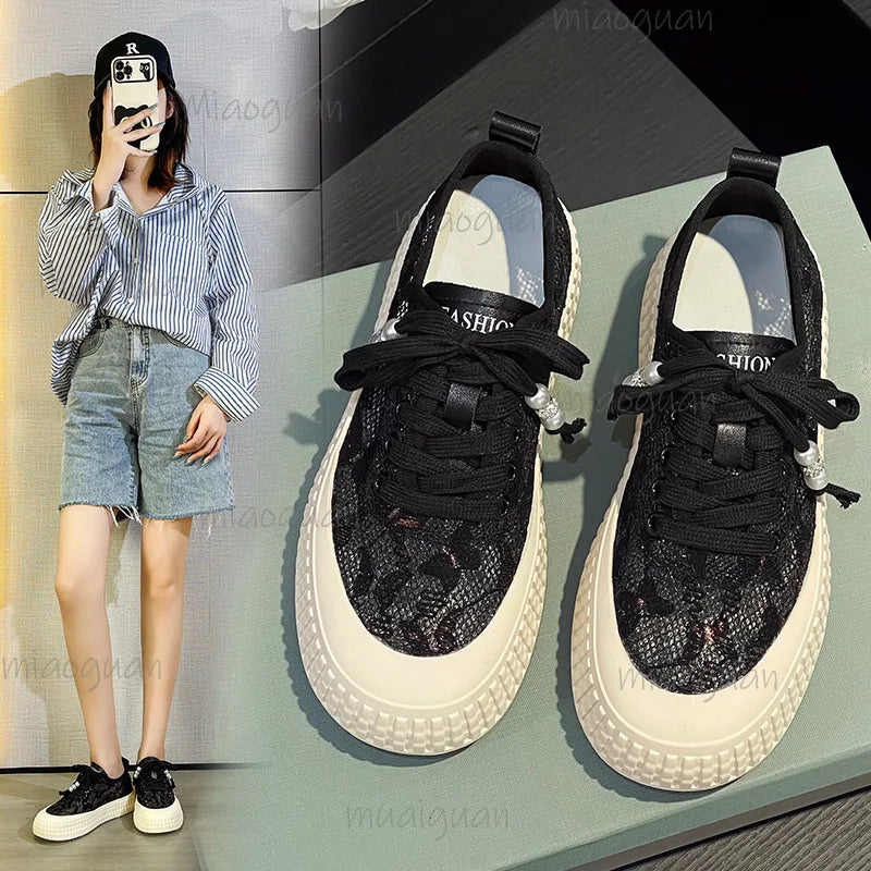 Women's Breathable Mesh Lace-Up Flat Shoes – Lightweight Non-Slip
