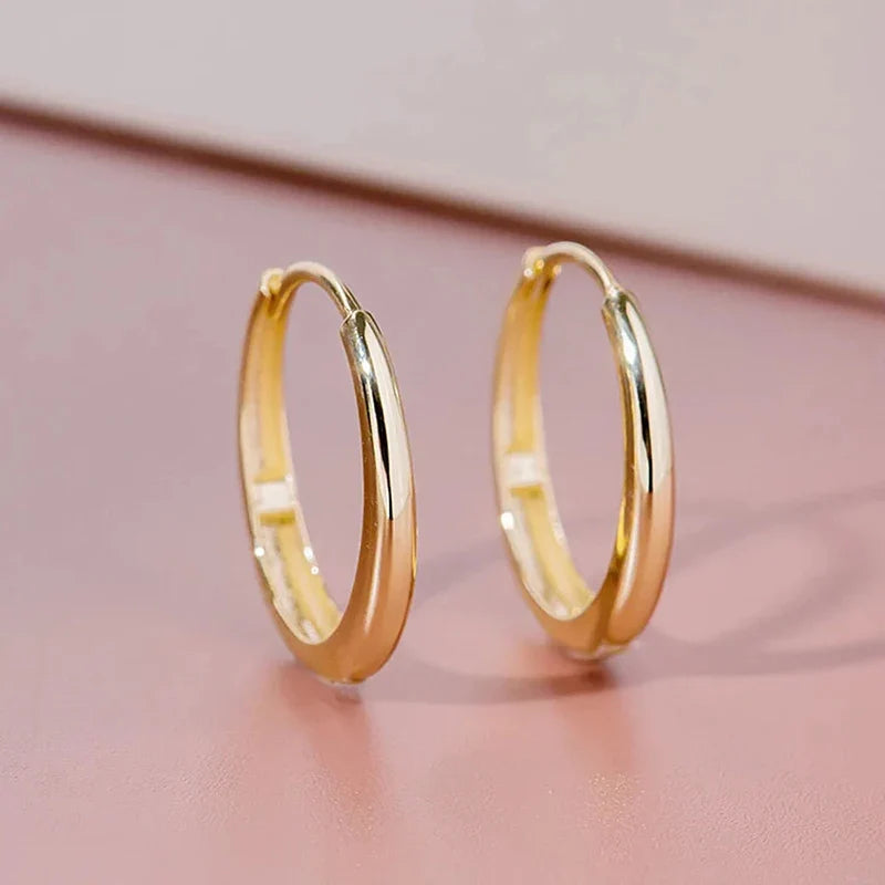 Huitan Gold Hoop Earrings – Geometric Fashion Jewelry for Women