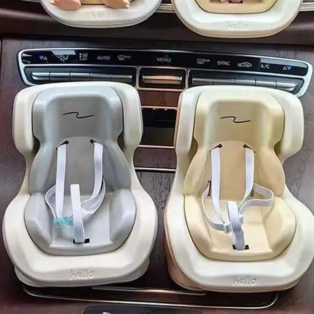 Kawaii Mini Car Seat for OB11 & Plush Dolls – Cute Car Decor
