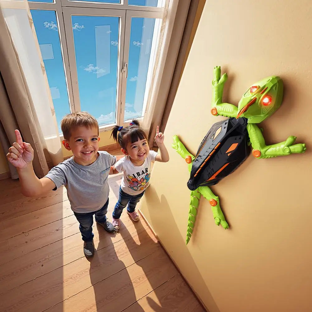 RC Wall Climbing Gecko Robot Toy – LED Eyes & 8m Remote Control
