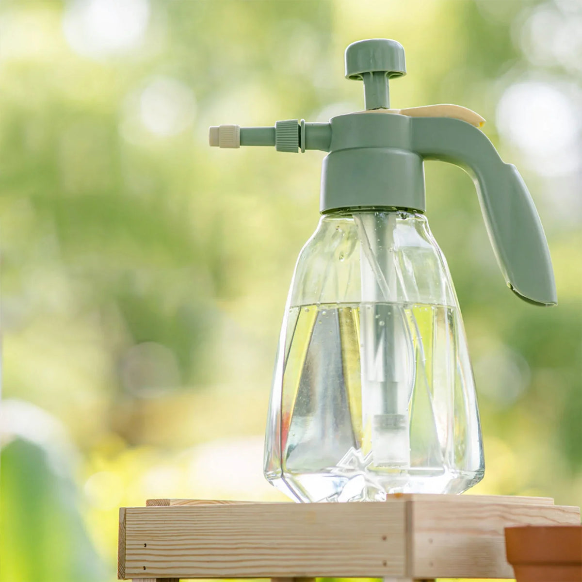 1.5L Pump Pressure Plant Sprayer Bottle – Indoor & Outdoor
