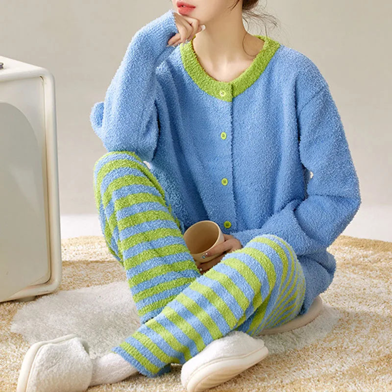 Women's Fleece Striped Pajama Set – Soft 2-Piece Winter Loungewear