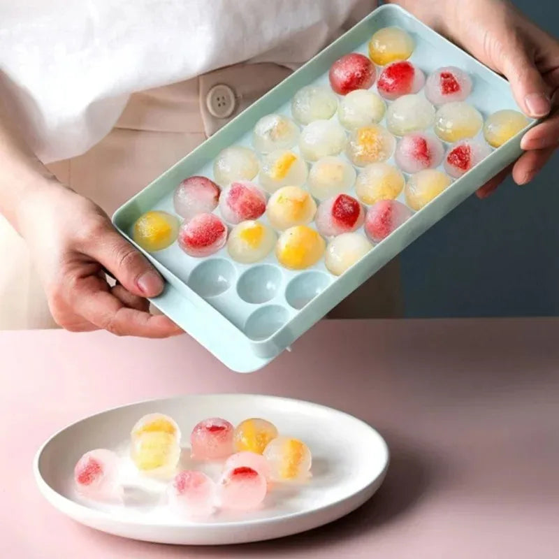 Family 33 Ice Cube Trays Hockey PP Mold Frozen Whiskey Ball Popsicle