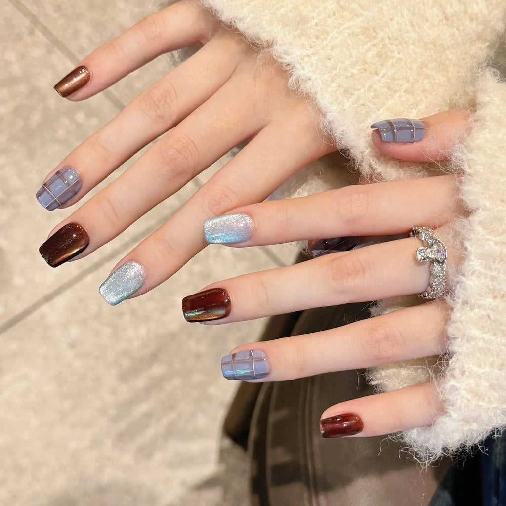 Retro Grid Glossy Press On Nails – Short Square Y2K Tips