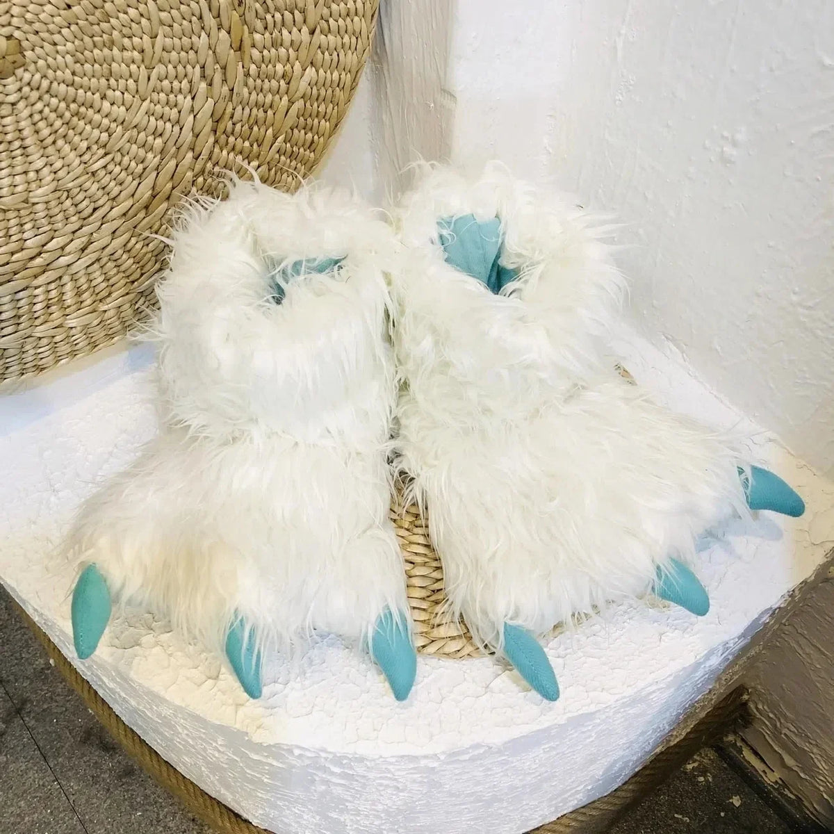 Bear Paw Faux Fur Slippers Women – Fluffy Novelty Indoor Slides