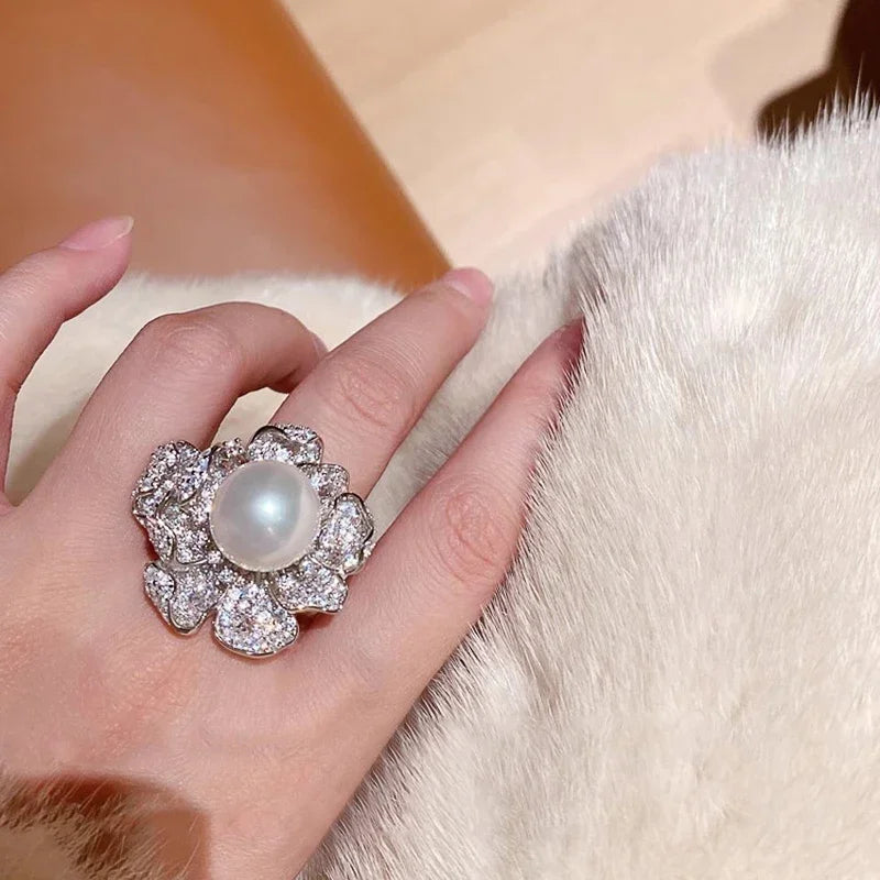 Huitan Pearl Flower Ring Women – Elegant CZ Wedding Band