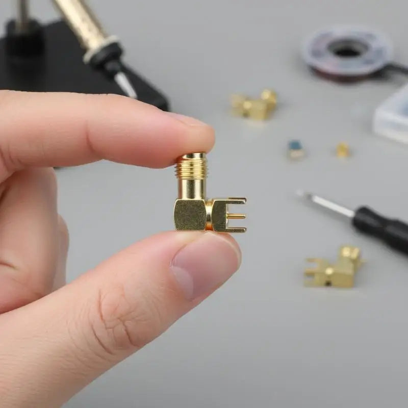 10 20 Connector Sockets 90 Degree SMA-KWE Angle SMA RF Four Pin