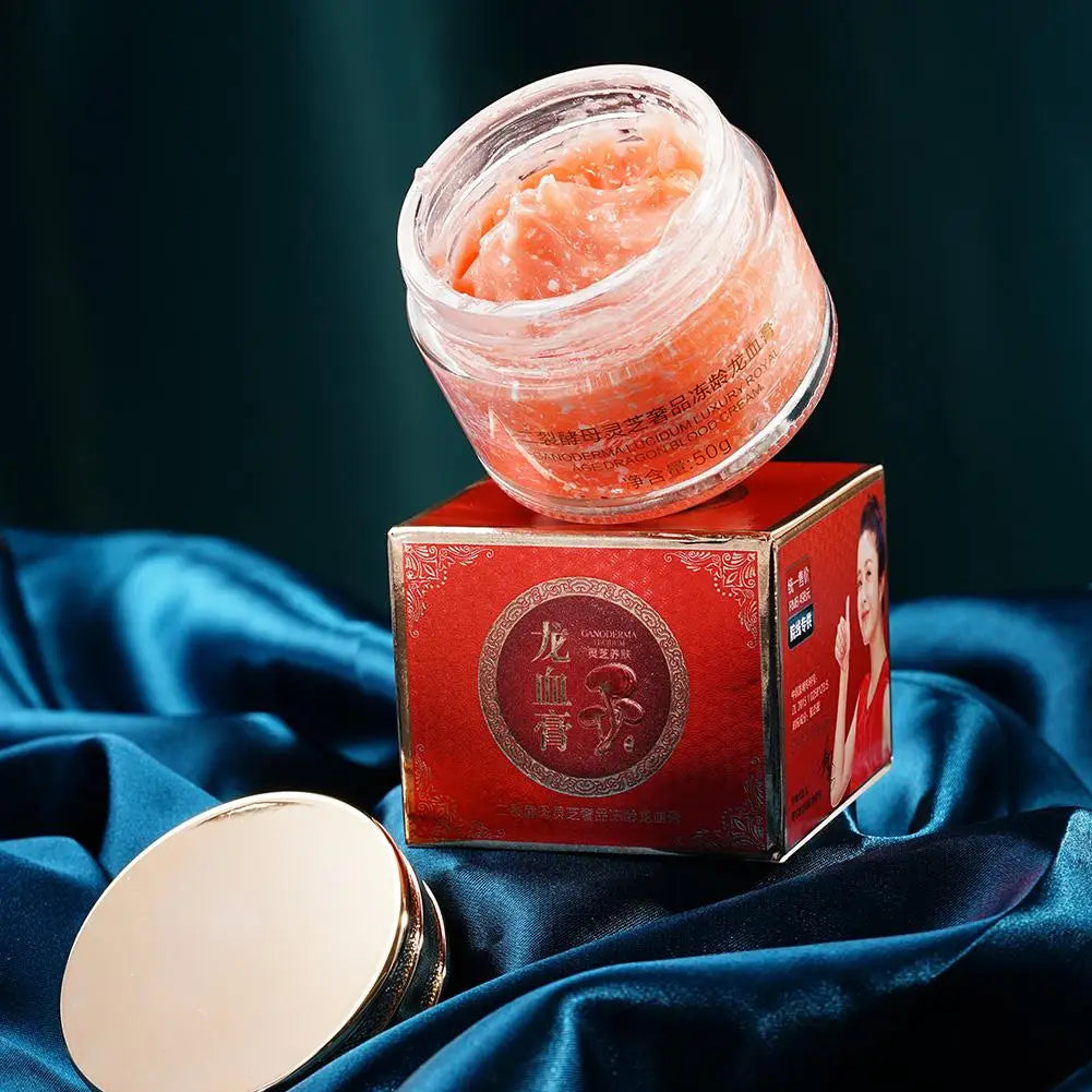 Dragon Blood Cream 50g – Moisturizing Concealer & Skin Tightening