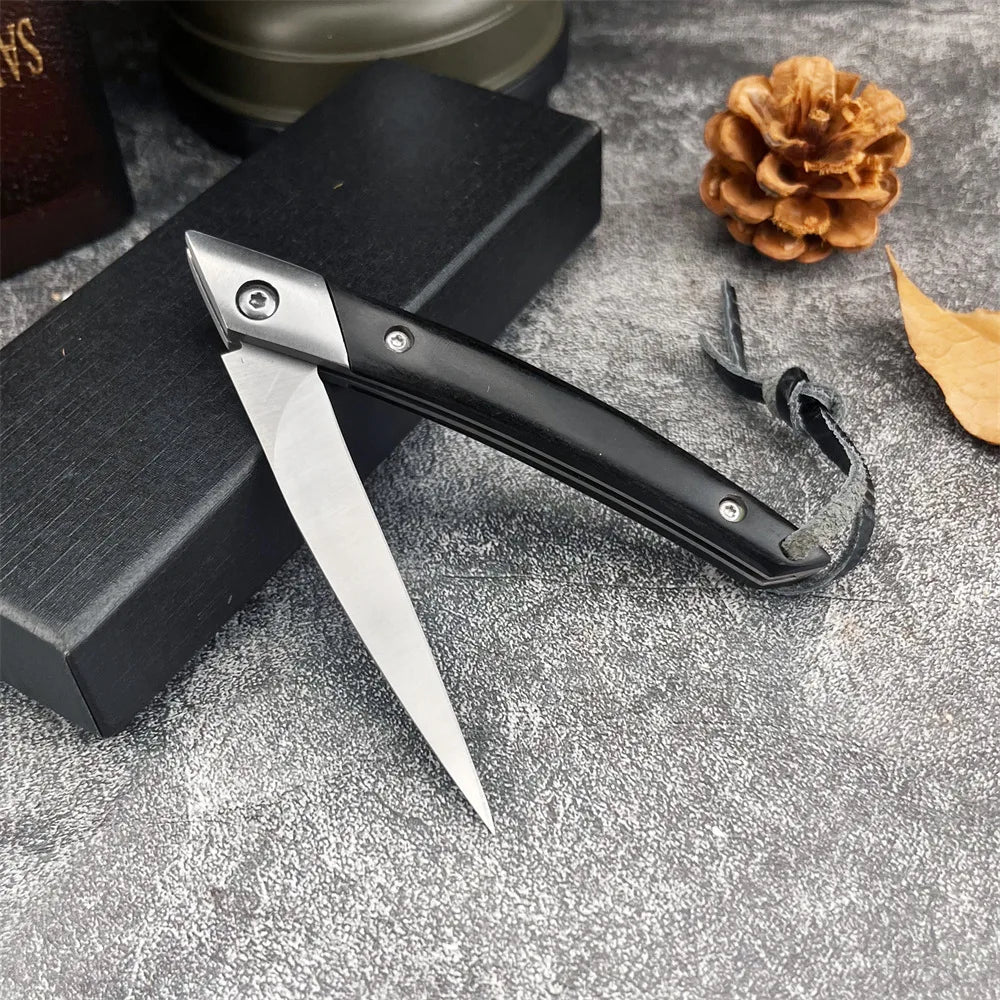 Japanese Folding Pocket Knife – Carbon Steel & Wood Handle