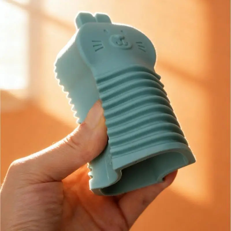 Rabbit Handheld Laundry Scrub Brush – Portable Mini Wash Board