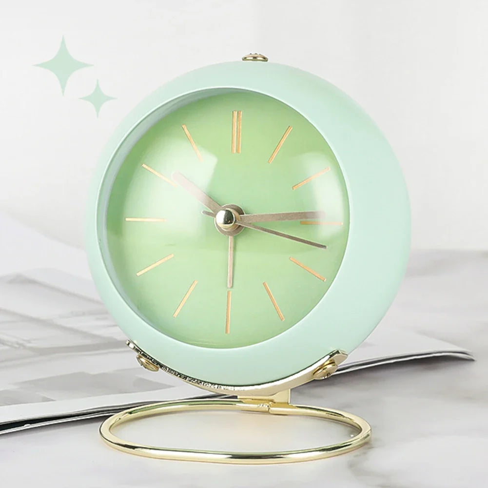 Silent Analog Alarm Clock with Night Light – Compact & Portable