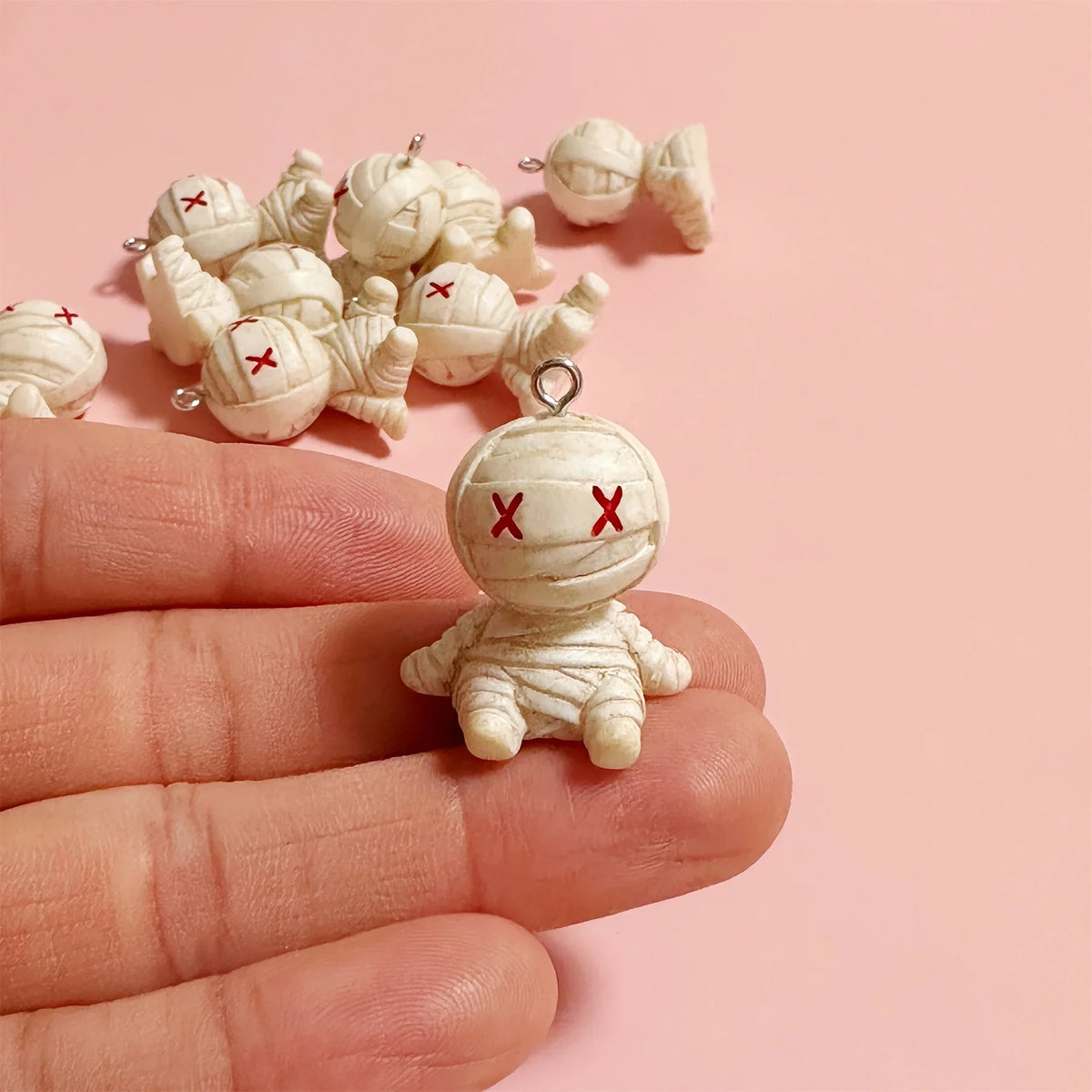 20 Halloween 3D Mummy Resin Charms – DIY Jewelry & Bag Pendants