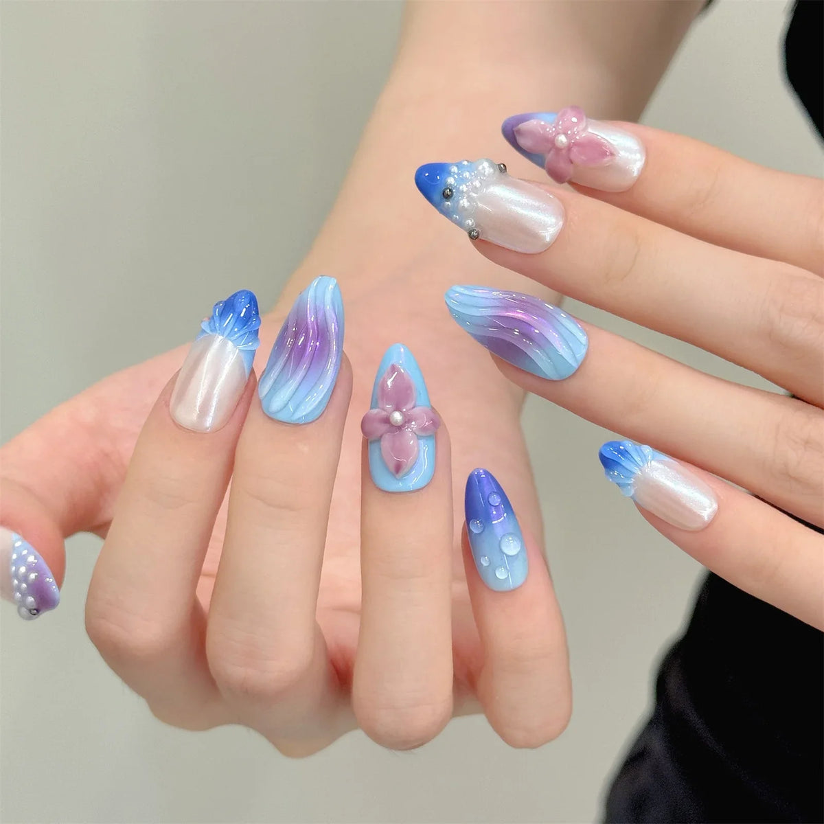 Aurora Press On Nails 3D Flower Glitter Pearl Almond Set 10pcs