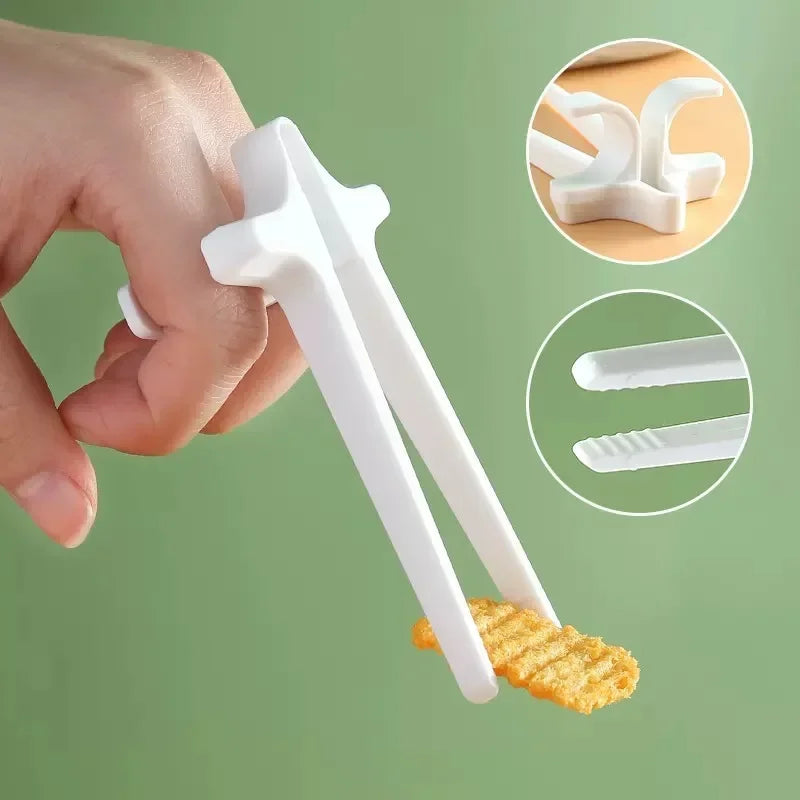 Finger Chopsticks Snack Gripper – No-Mess Gaming & Dining Tool