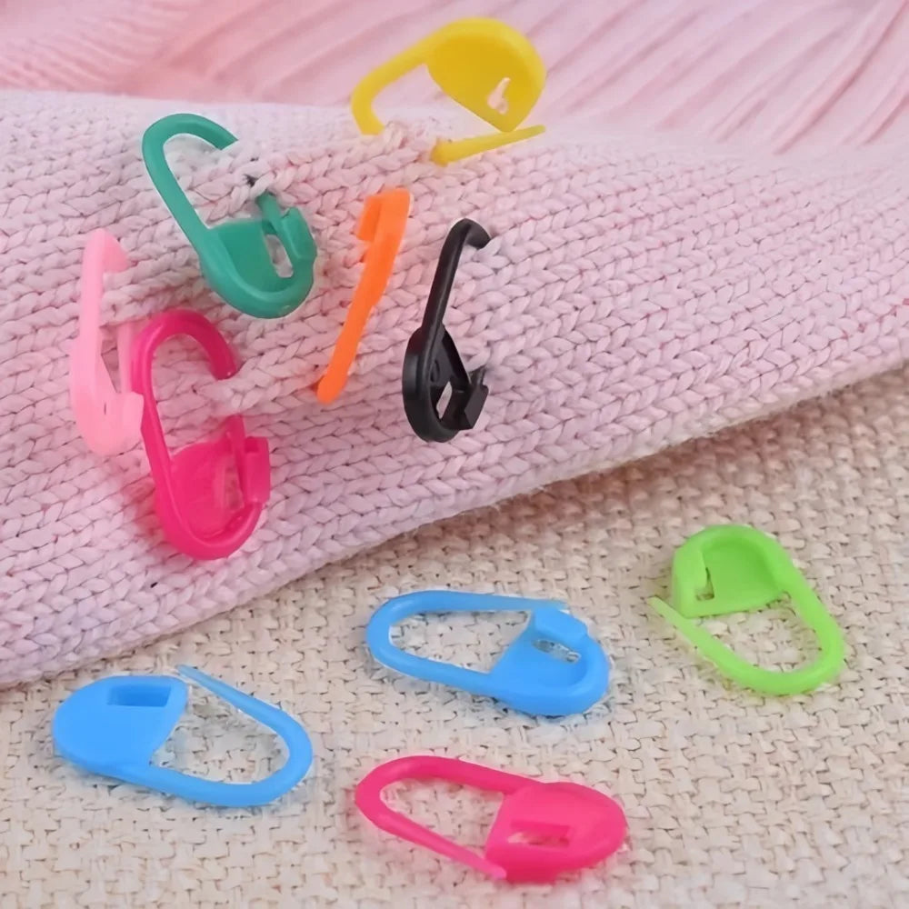 Crochet Stitch Markers 20/30 Pcs – Mixed Color Plastic Clips