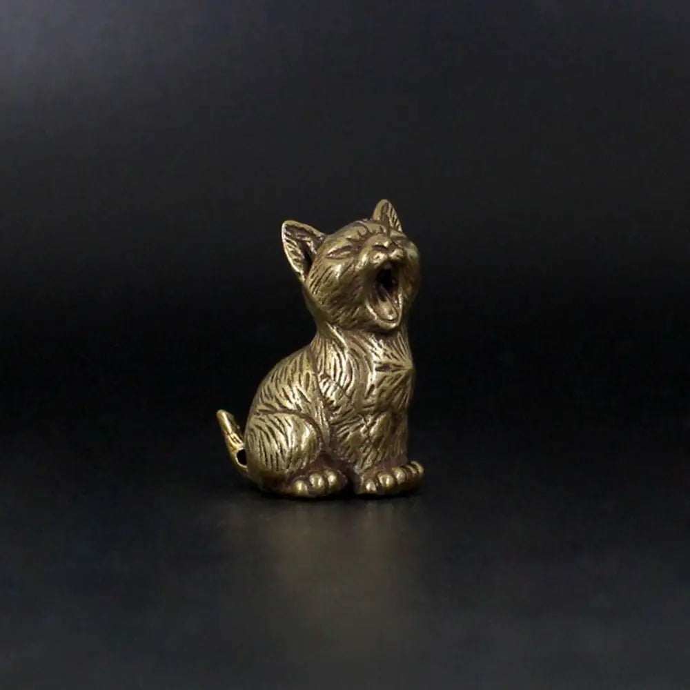 Brass Cat Figurine – Retro Mini Metal Tea Pet Statue Decor