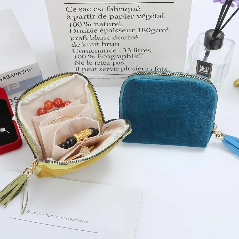 Soft Velvet Jewelry Pouch – 4-Slot Tassel Zipper Travel Bag